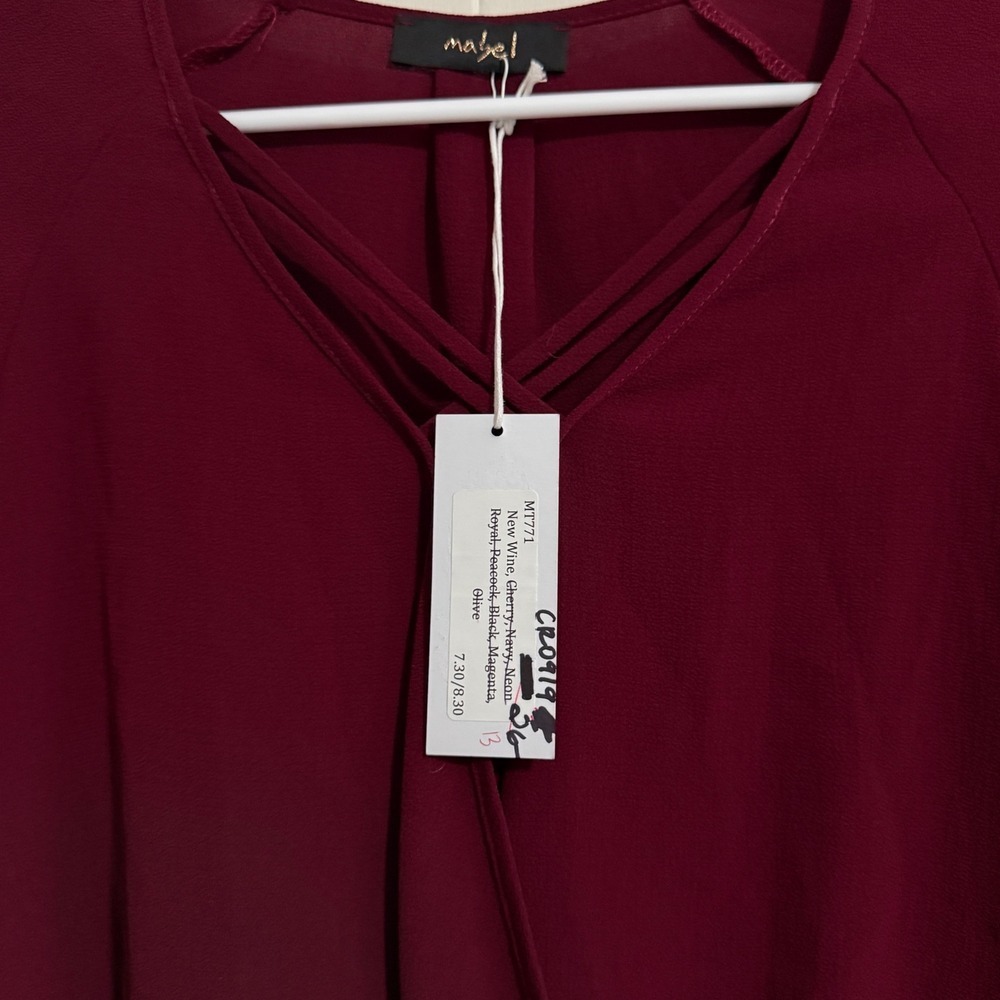 Elegant Burgundy Blouse - Picture 5 of 6